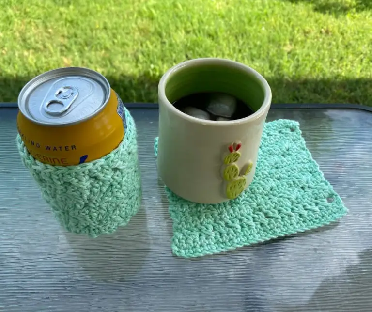 Free drinkware set crochet pattern – Wave Catcher Drinkware Set