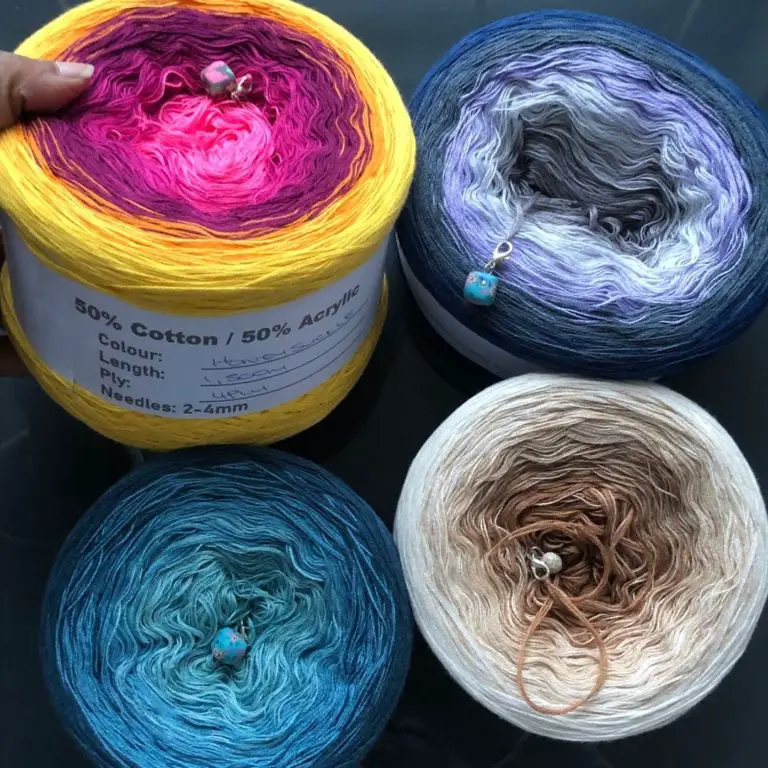 Custom gradient yarn cake review – Flo’s Yarncakes