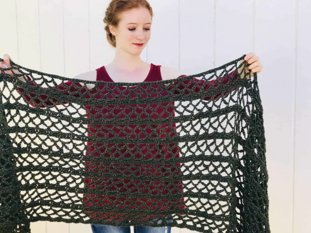 Eva easy lace rectangle shawl crochet pattern