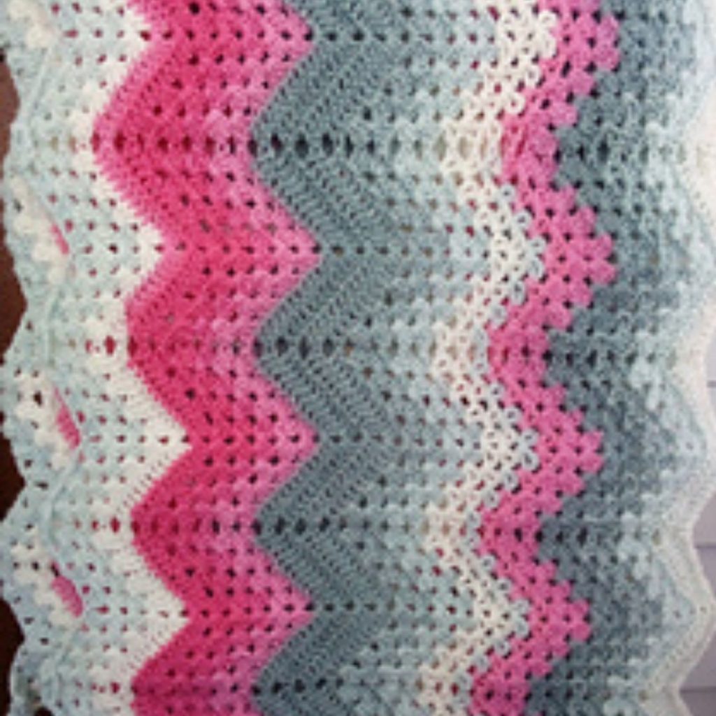 Sweet Pea Tester Version Easy crochet chevron shawl pattern, Lyn 