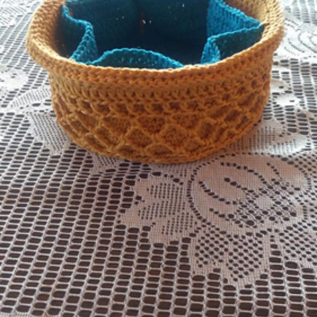 6 Pockets crochet basket pattern