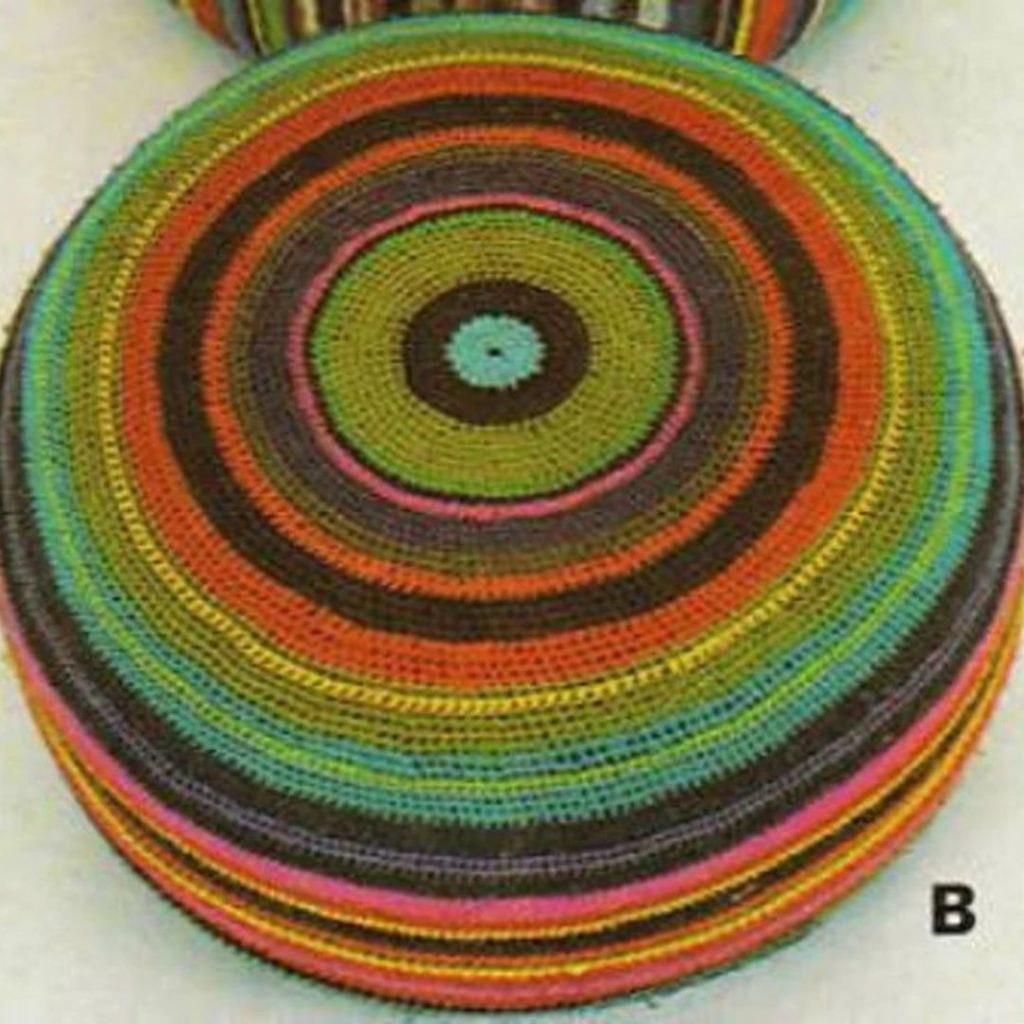 Retro Pouffe large crochet floor pillow pattern