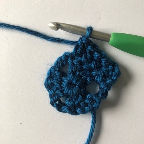 Solid Crochet Triangle Row 2 part 2