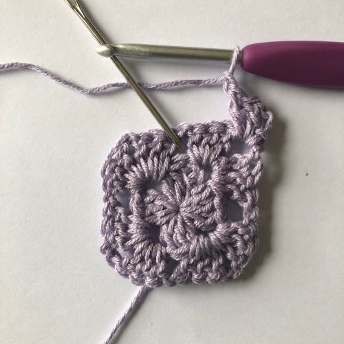 Traditional Granny Square Round 3 part 1