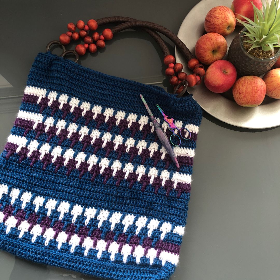 Free crochet shopper tote bag pattern Mirror Stitch Shopper Tote