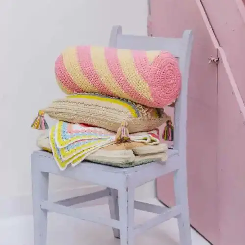 Sweet C2C Crochet Bolster Pillow Pattern